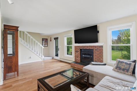 28 Chestnut Court Rocky Hill CT 06067