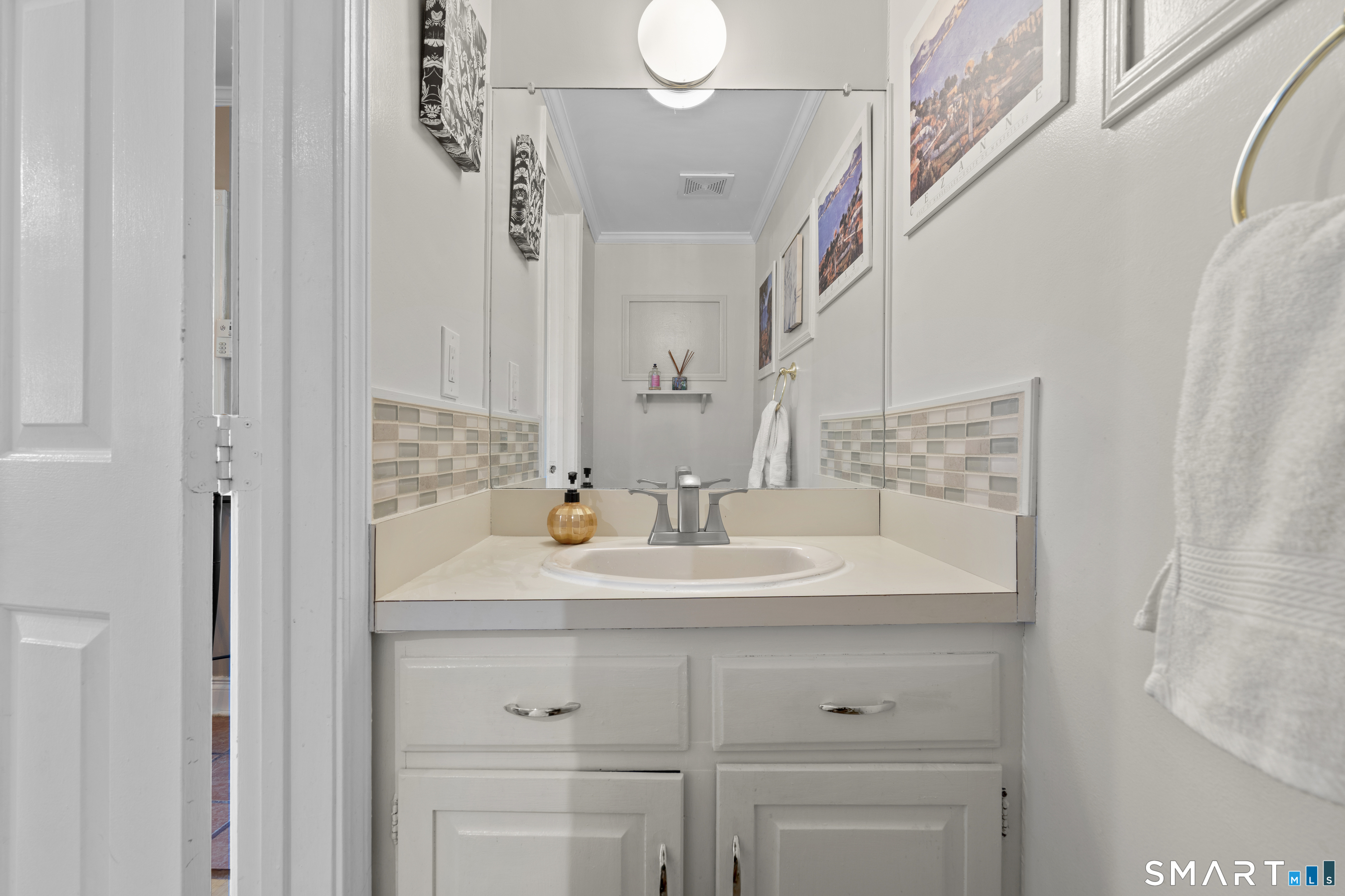 183 Livingston Place Bridgeport CT 06610