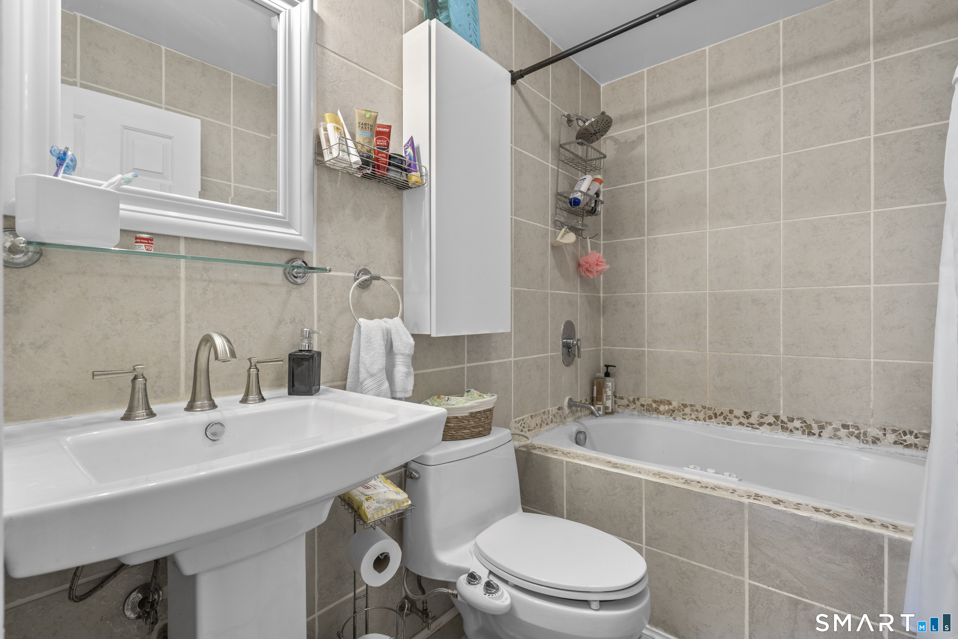 183 Livingston Place Bridgeport CT 06610