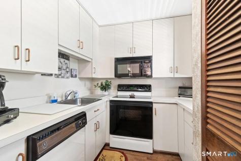 103 Hidden Knolls Circle Monroe CT 06468