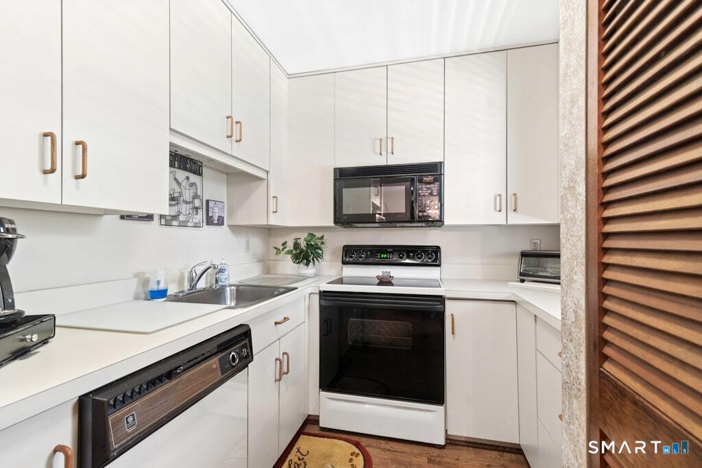 103 Hidden Knolls Circle Monroe CT 06468