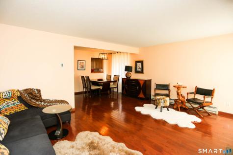 19 Woodway Road Stamford CT 06907