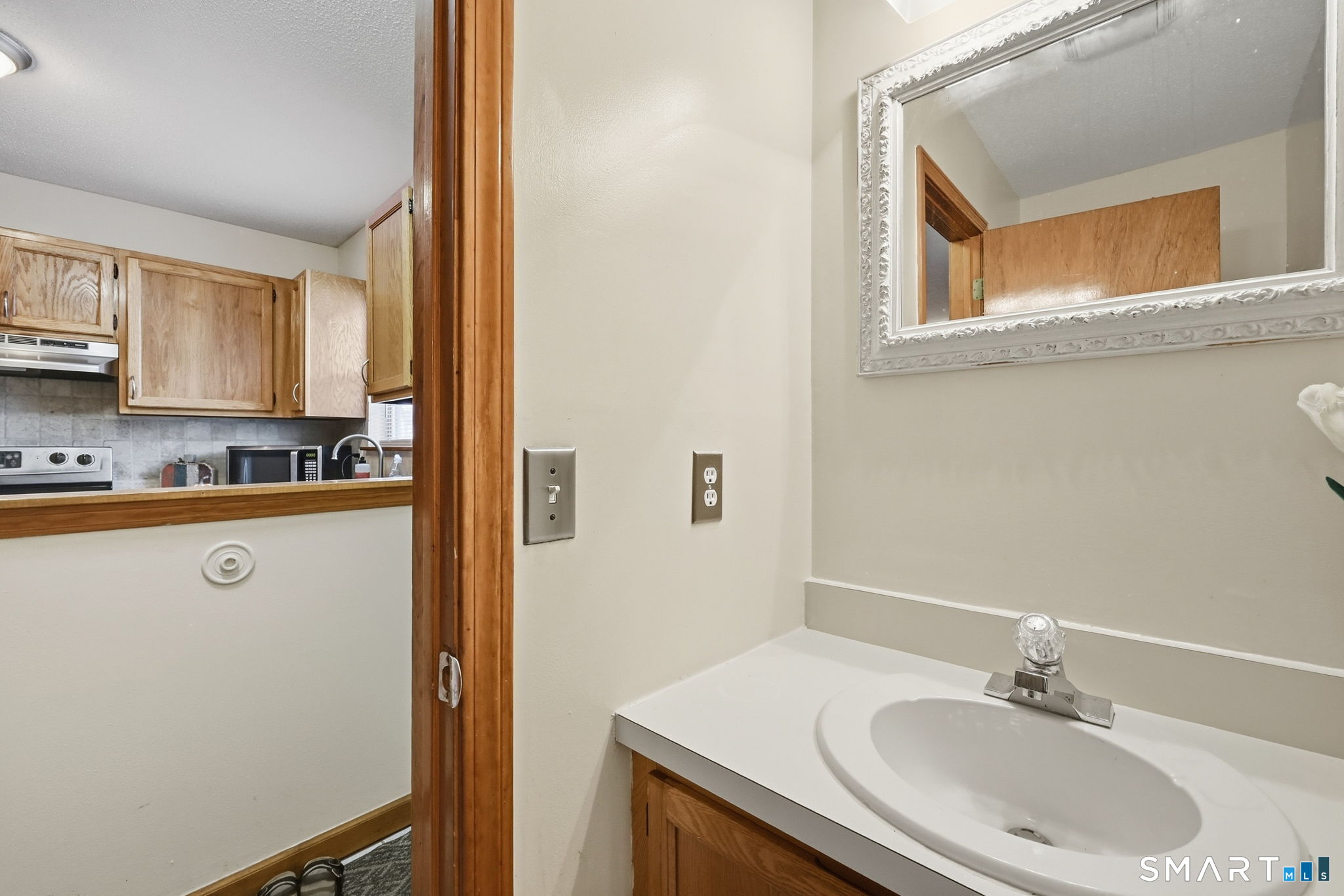 30 New Hampshire Drive New Britain CT 06052