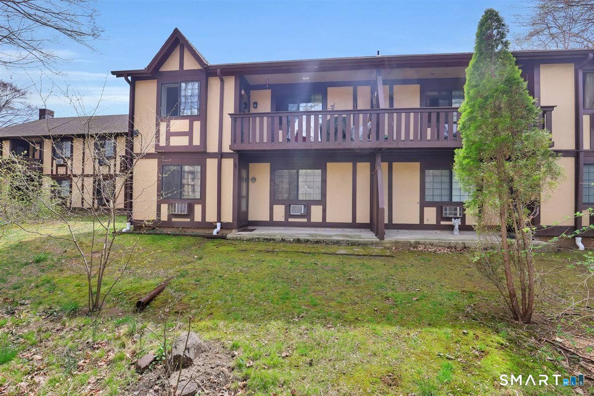 215 Foxwood Lane Milford CT 06461