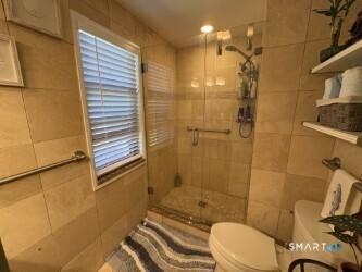 24 Harbour Village Branford CT 06405