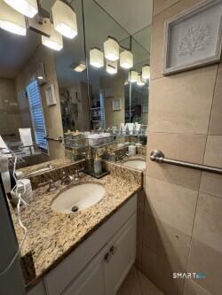 24 Harbour Village Branford CT 06405