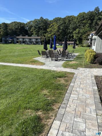 24 Harbour Village Branford CT 06405