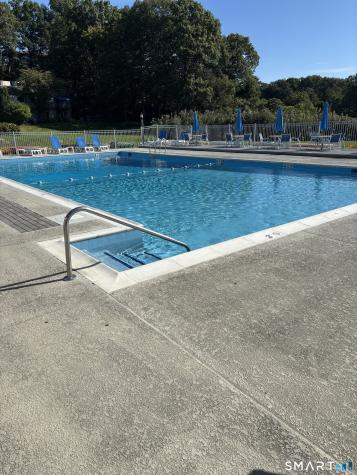 24 Harbour Village Branford CT 06405