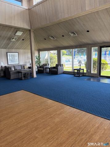 24 Harbour Village Branford CT 06405