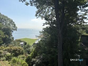 24 Harbour Village Branford CT 06405