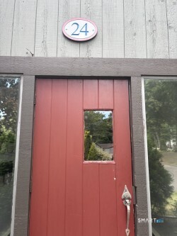 24 Harbour Village Branford CT 06405