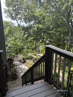 24 Harbour Village Branford CT 06405