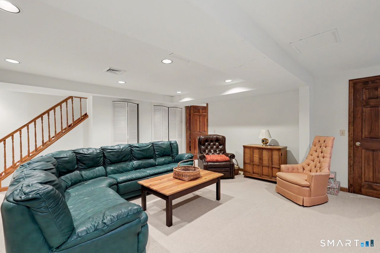 55 Jardin Circle Shelton CT 06484