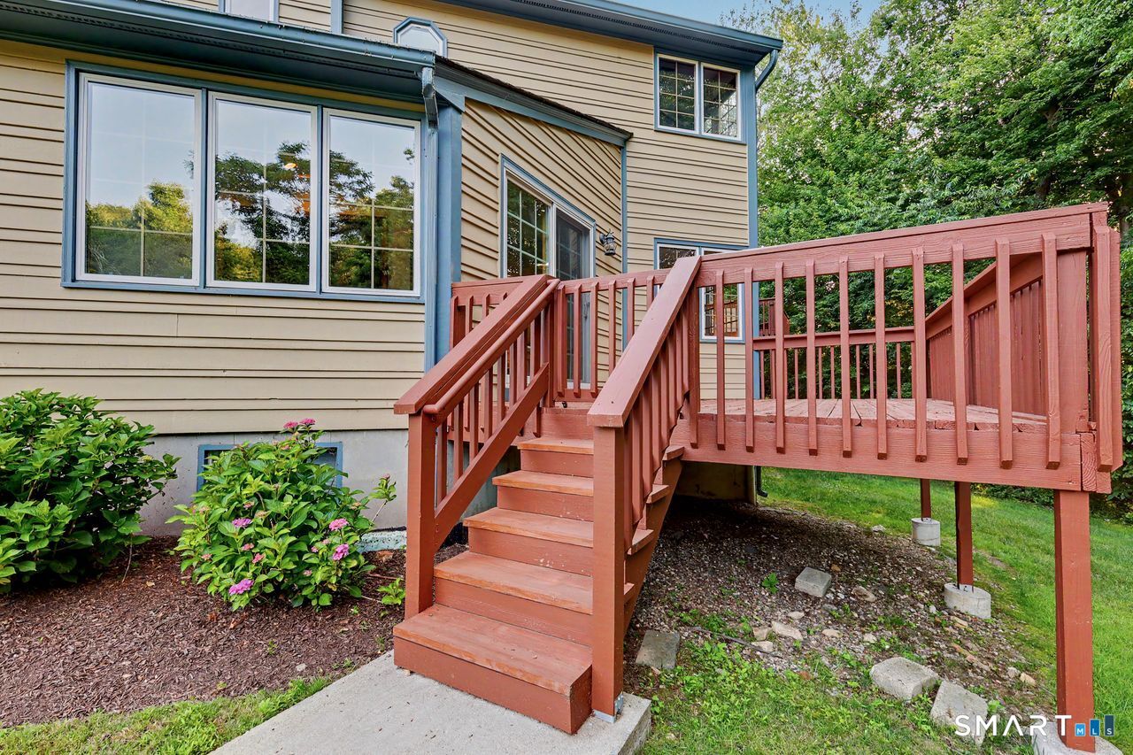 55 Jardin Circle Shelton CT 06484
