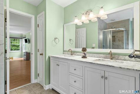 41 Greystone Shelton CT 06484