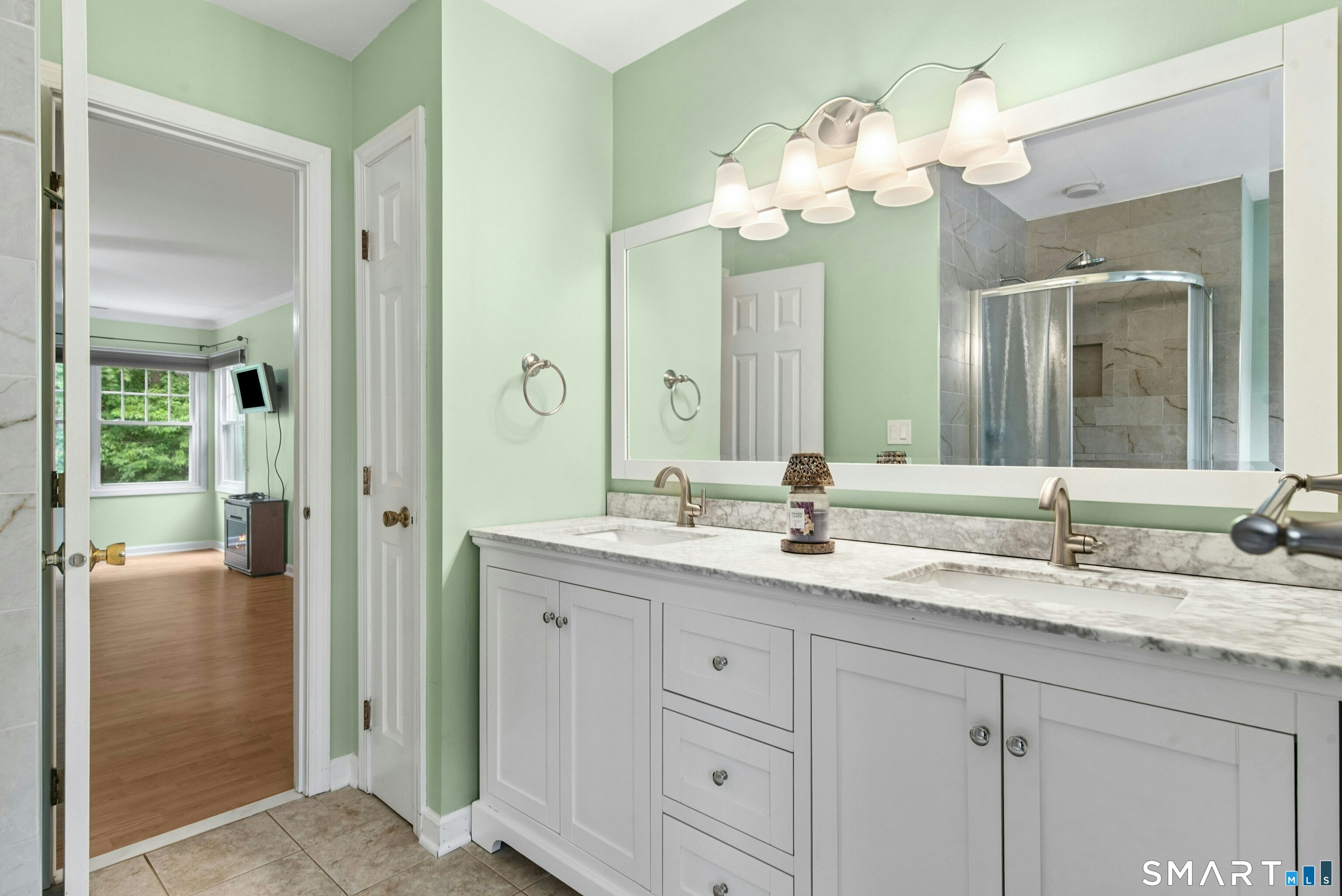 41 Greystone Shelton CT 06484