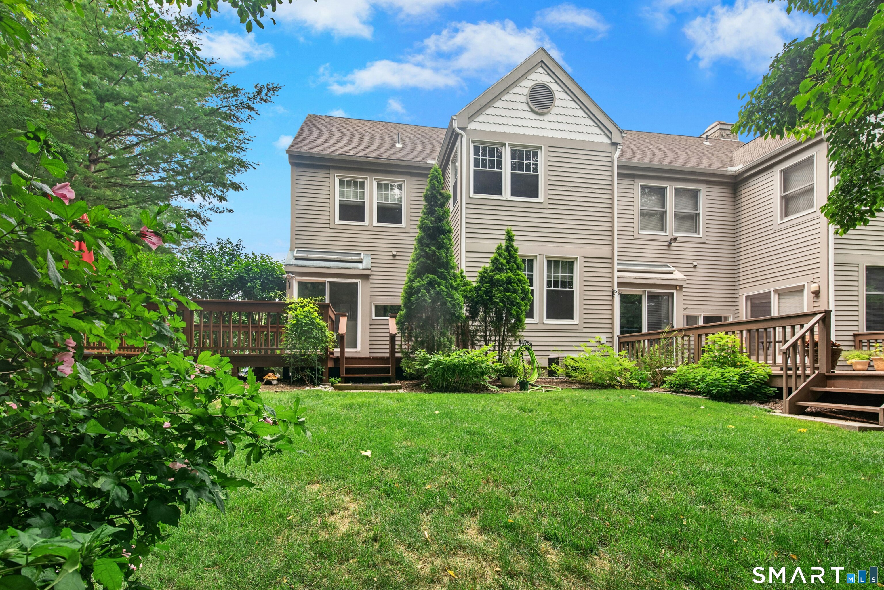 41 Greystone Shelton CT 06484