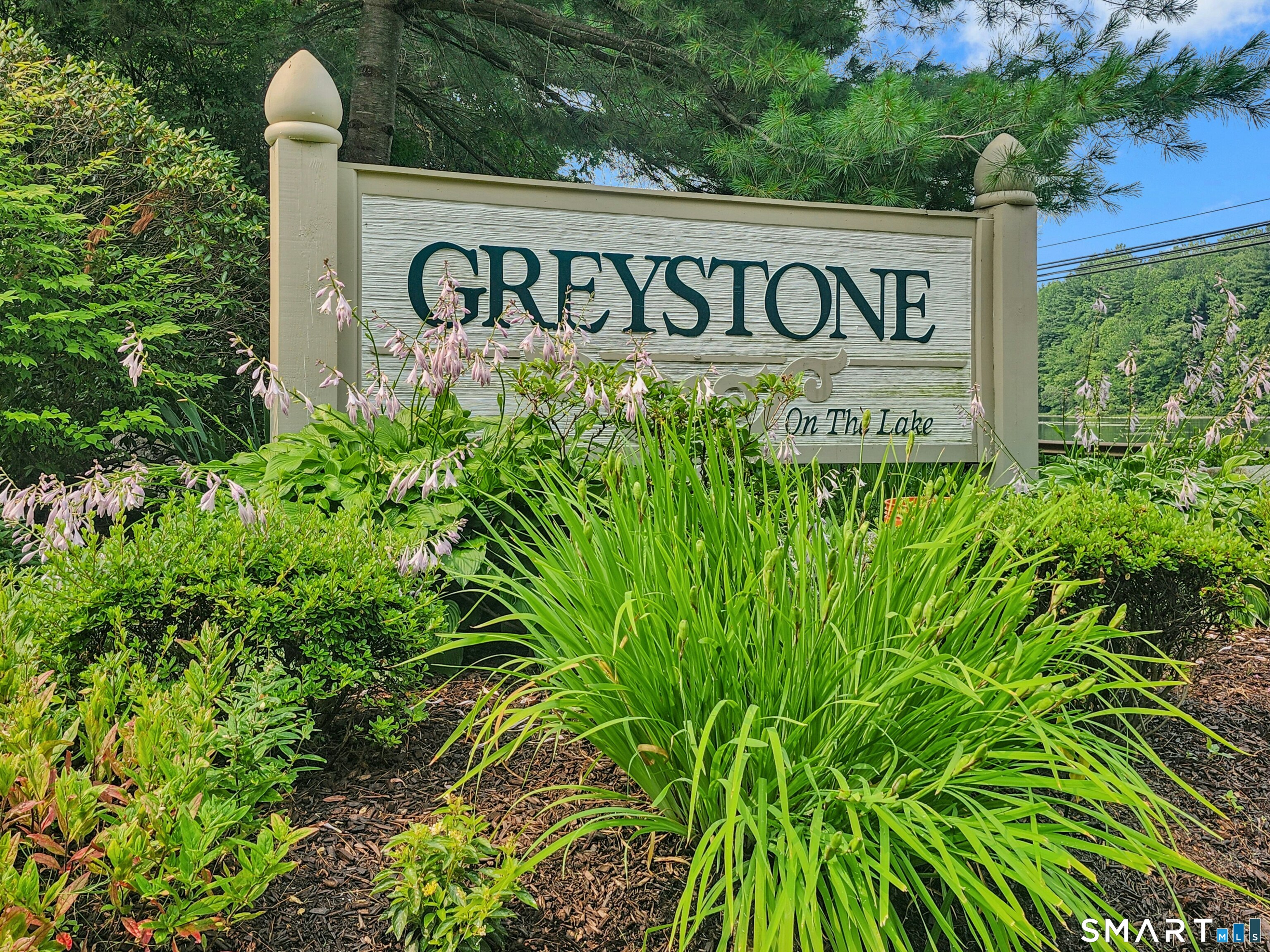 41 Greystone Shelton CT 06484