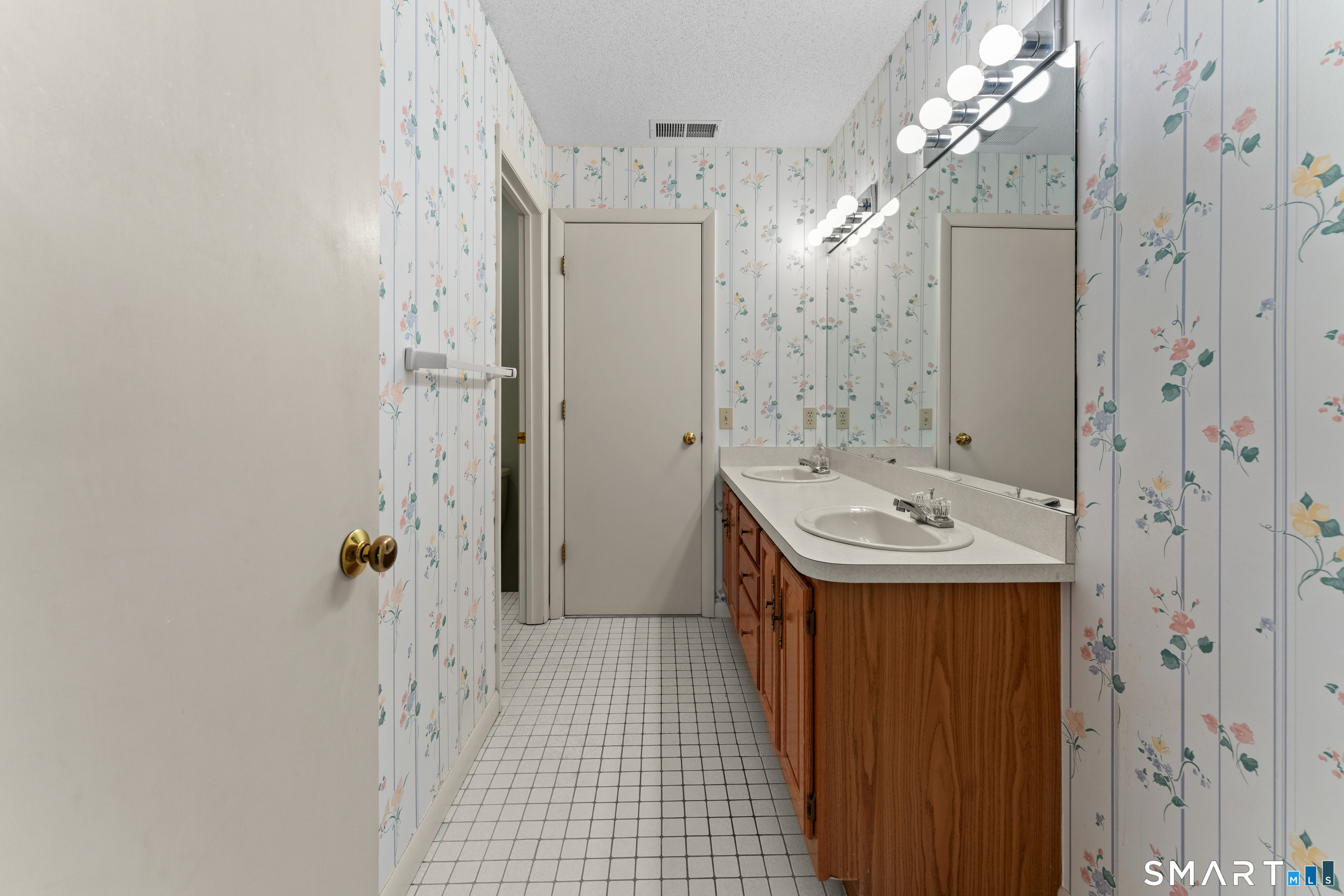 675 Newfield Street Middletown CT 06457