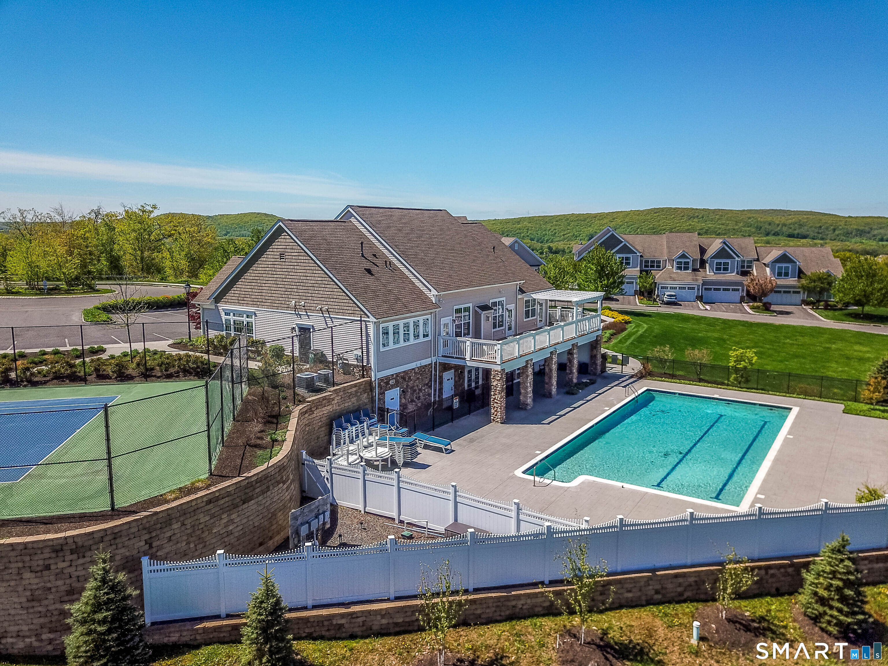 16 Hunting Ridge Lane Bethel CT 06801
