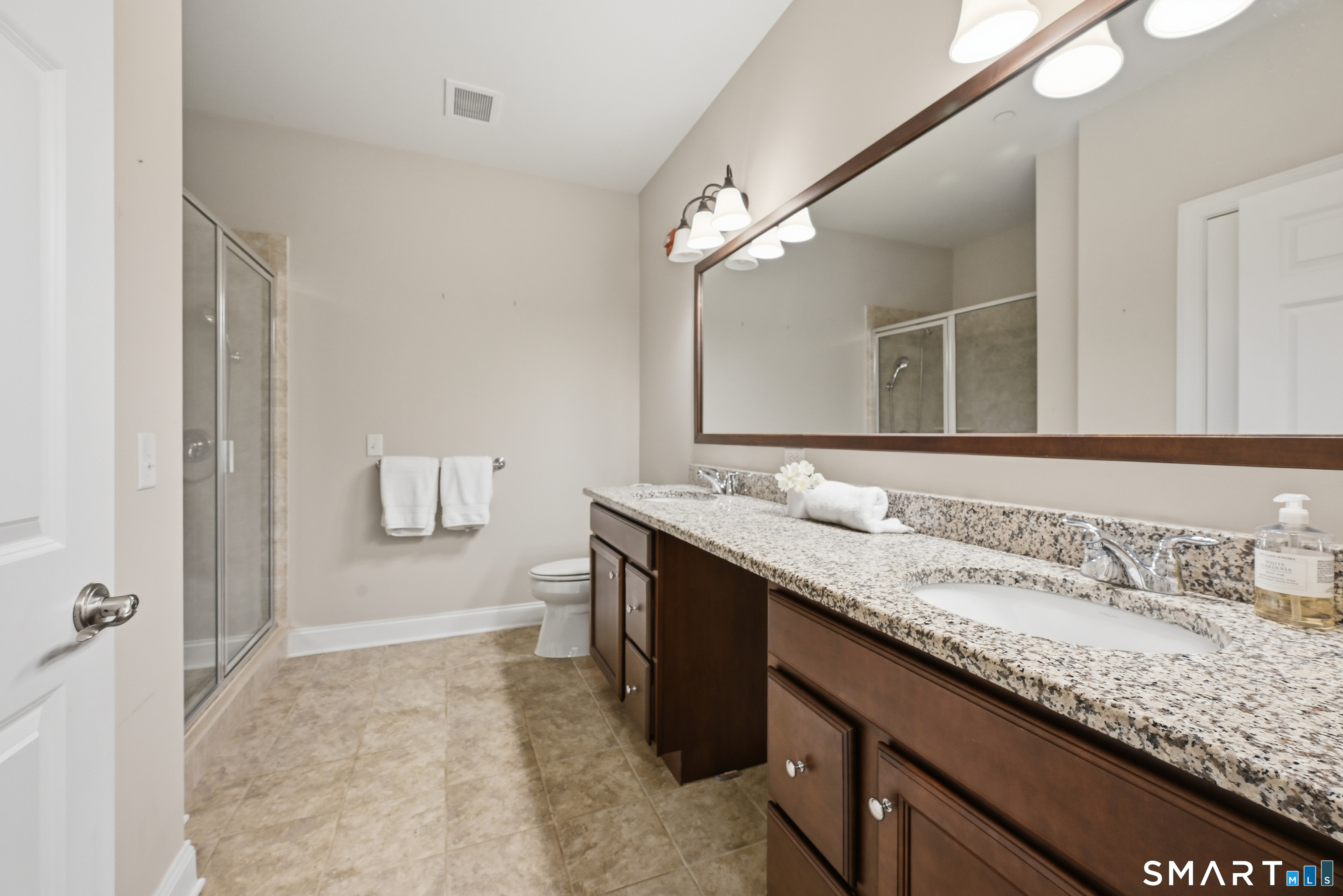 1011 Brookside Court Newtown CT 06470