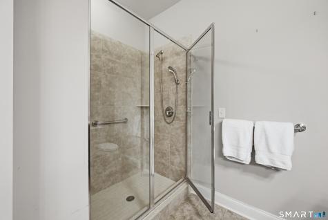 1011 Brookside Court Newtown CT 06470