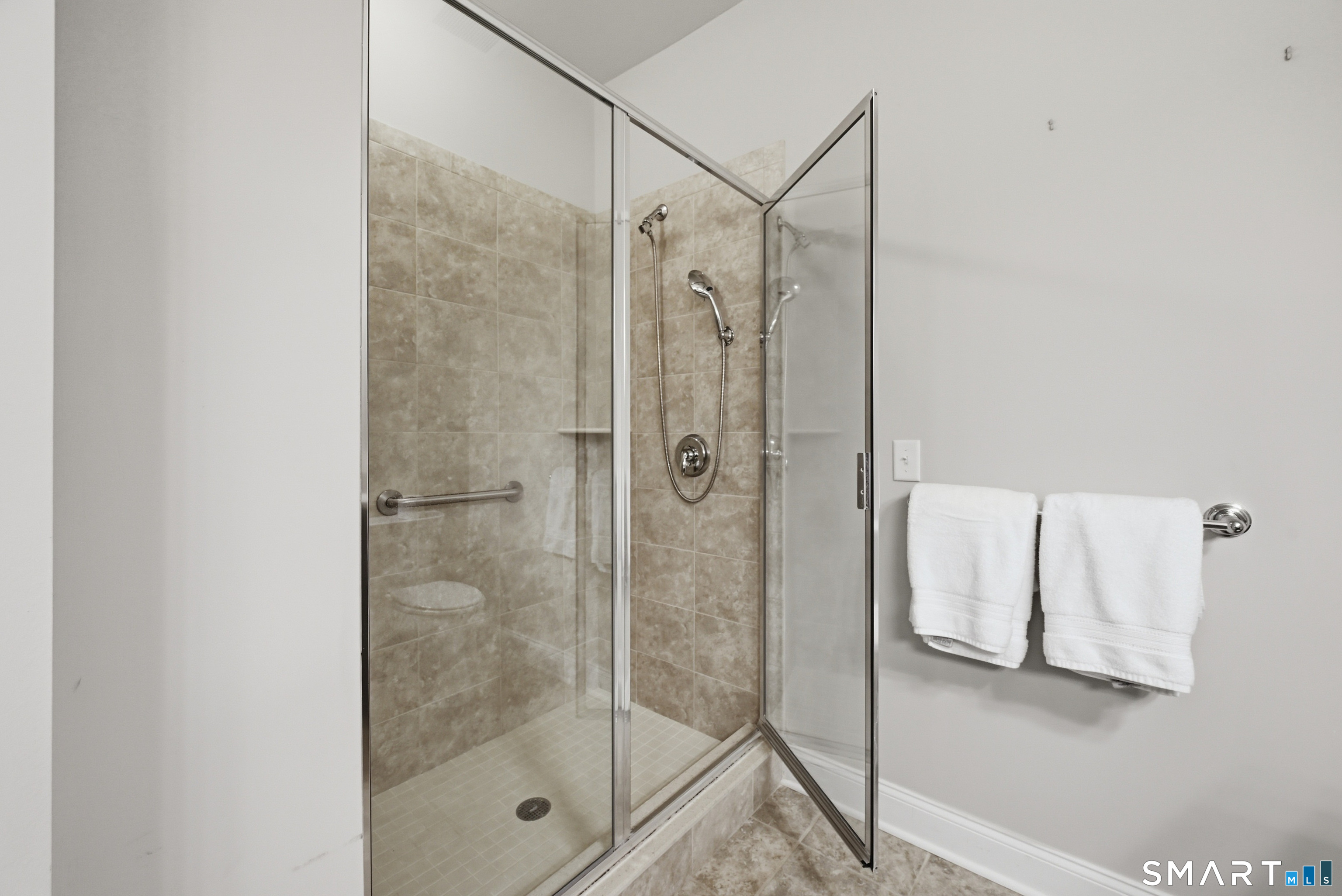 1011 Brookside Court Newtown CT 06470