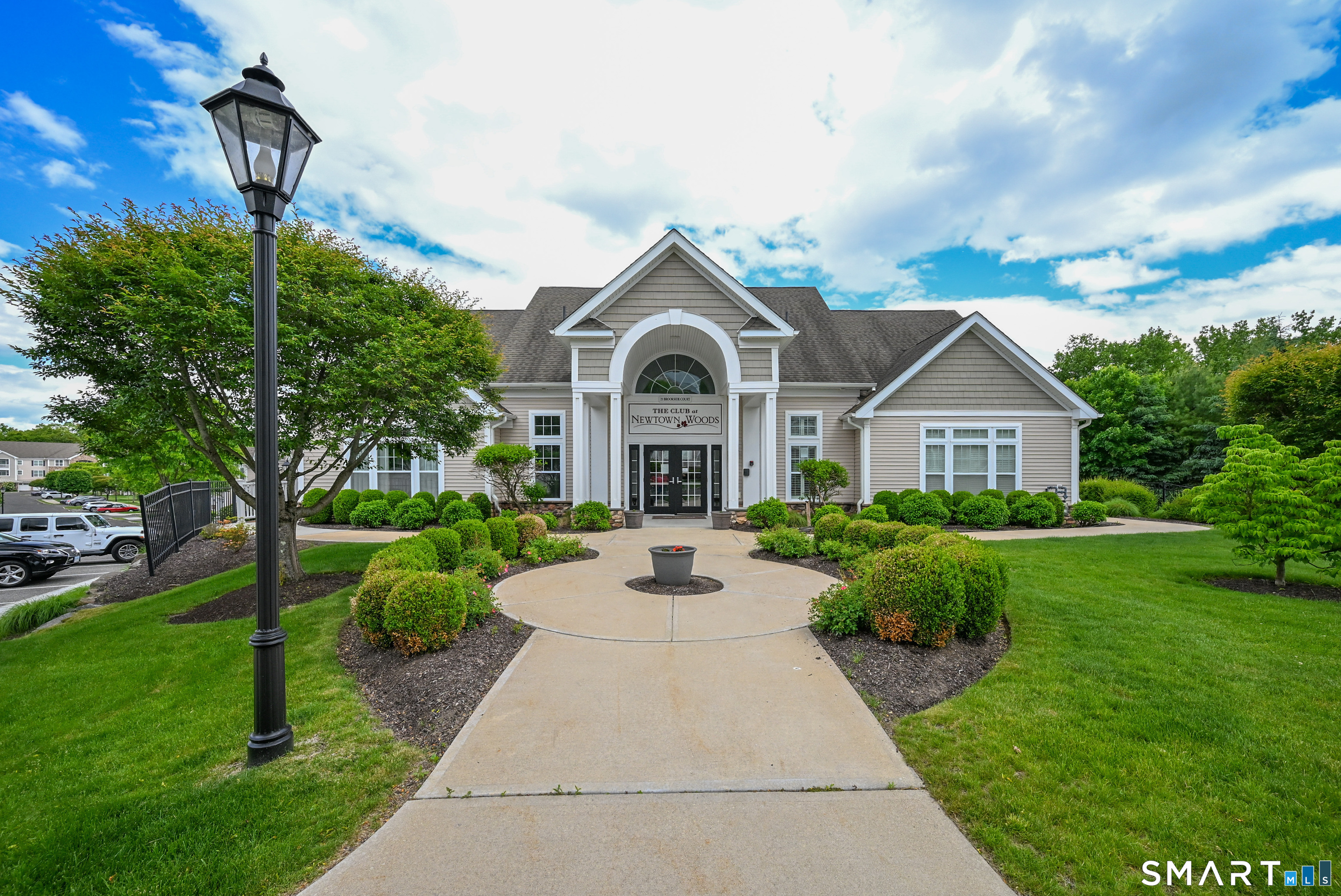 1011 Brookside Court Newtown CT 06470