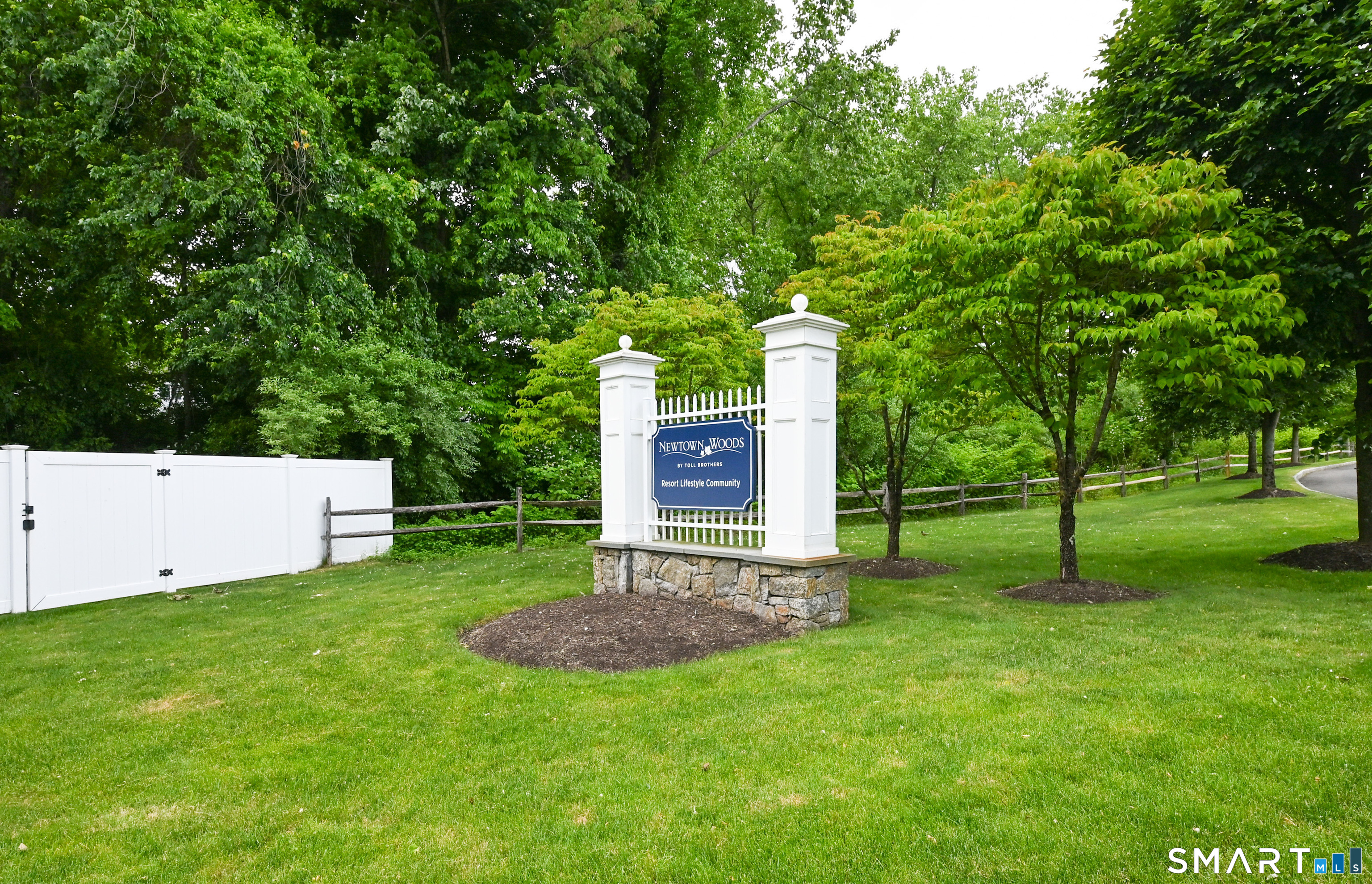 1011 Brookside Court Newtown CT 06470