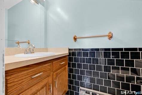 895 Matthews Street Bristol CT 06010