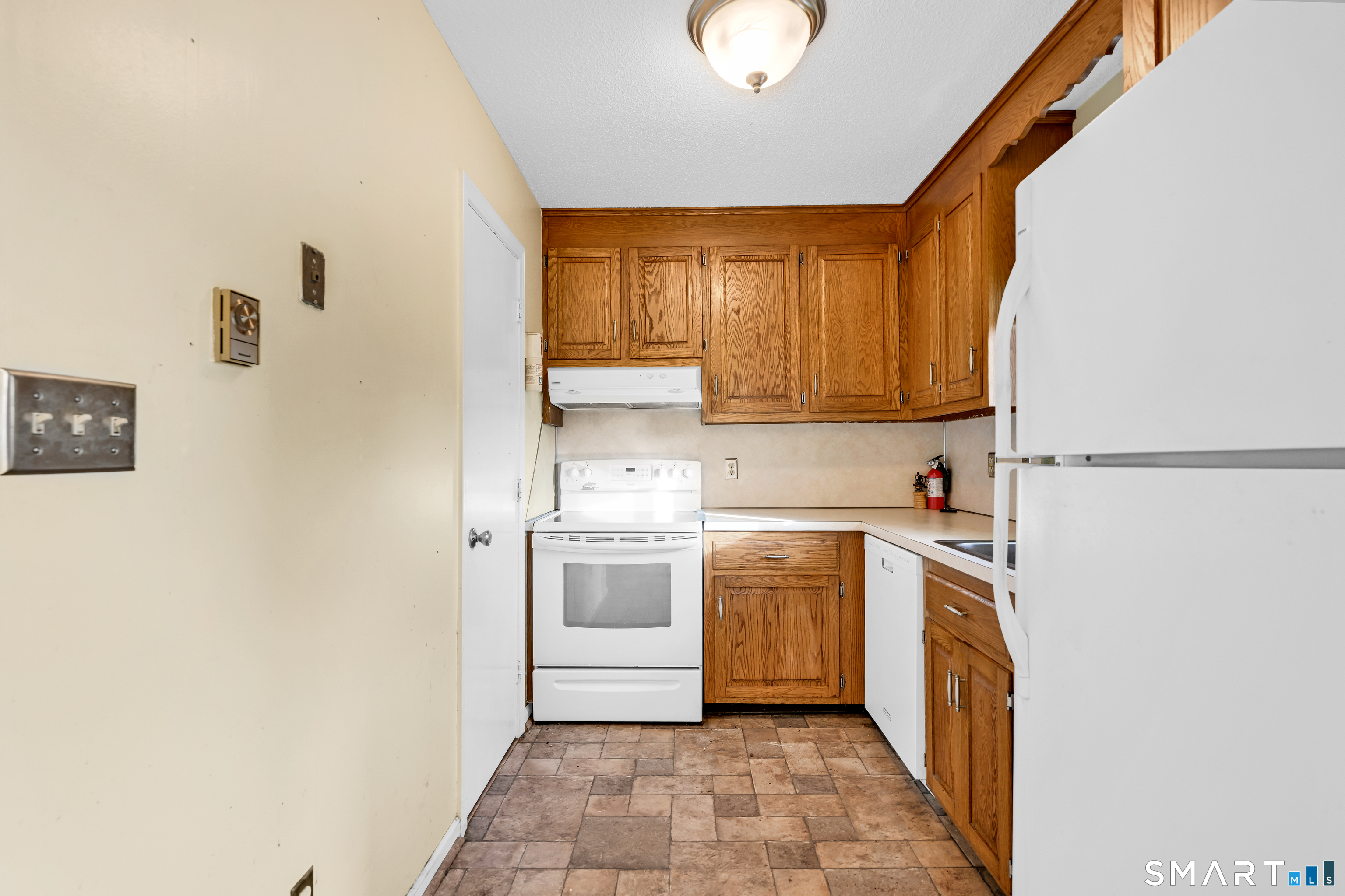 895 Matthews Street Bristol CT 06010