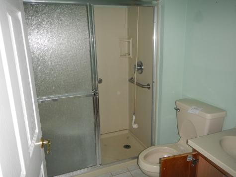 8 Saint George Place Newtown CT 06482