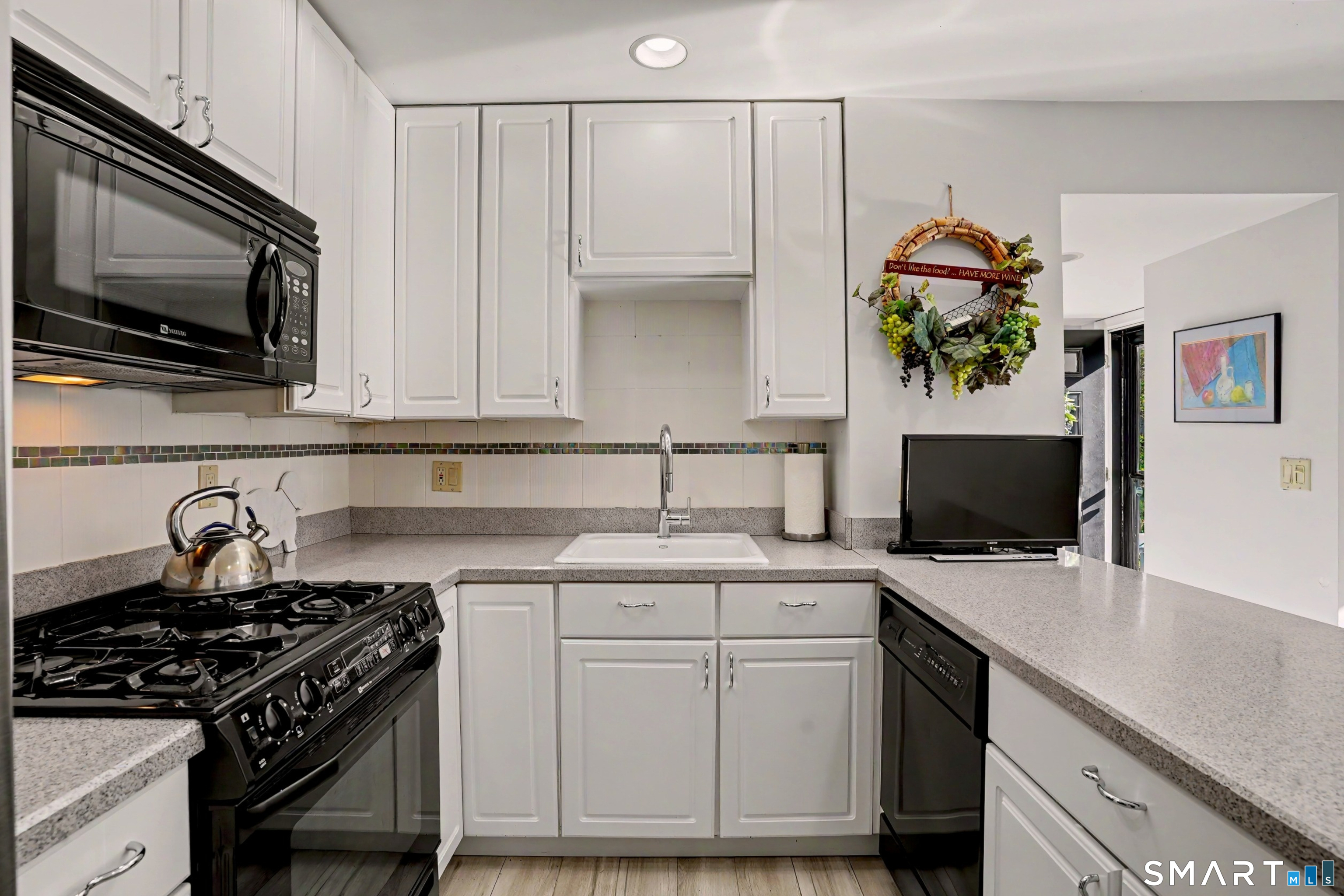 603 Plymouth Colony Branford CT 06405