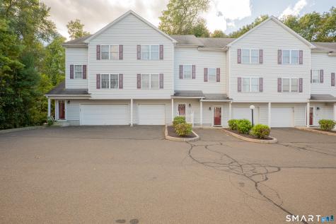 11 Mannions Lane Danbury CT 06810