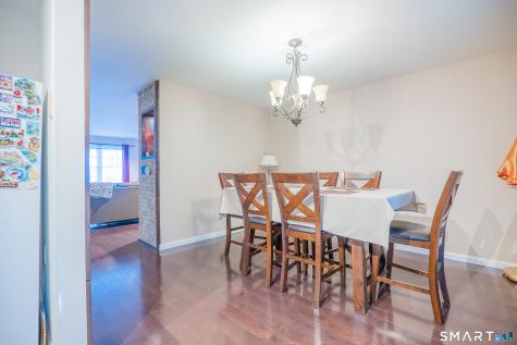 11 Mannions Lane Danbury CT 06810