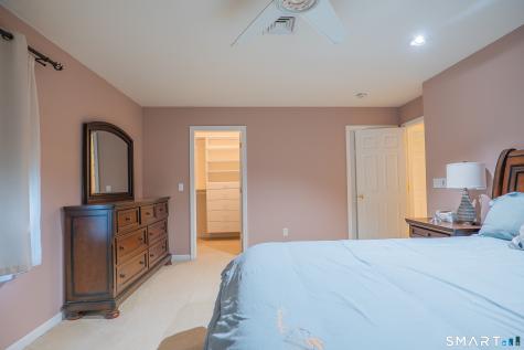 11 Mannions Lane Danbury CT 06810