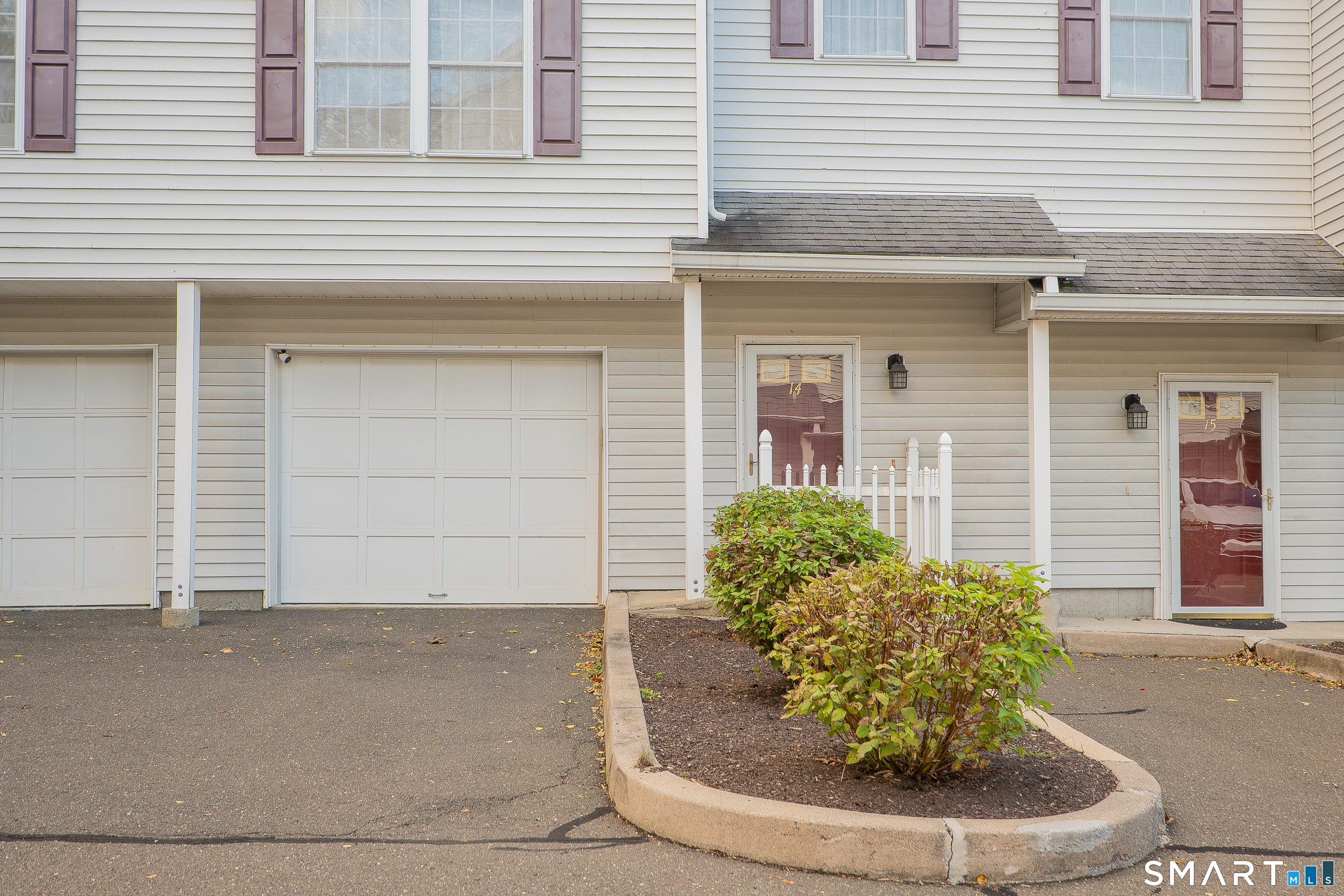 11 Mannions Lane Danbury CT 06810