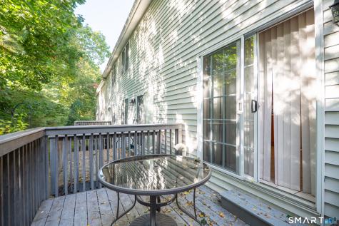 11 Mannions Lane Danbury CT 06810