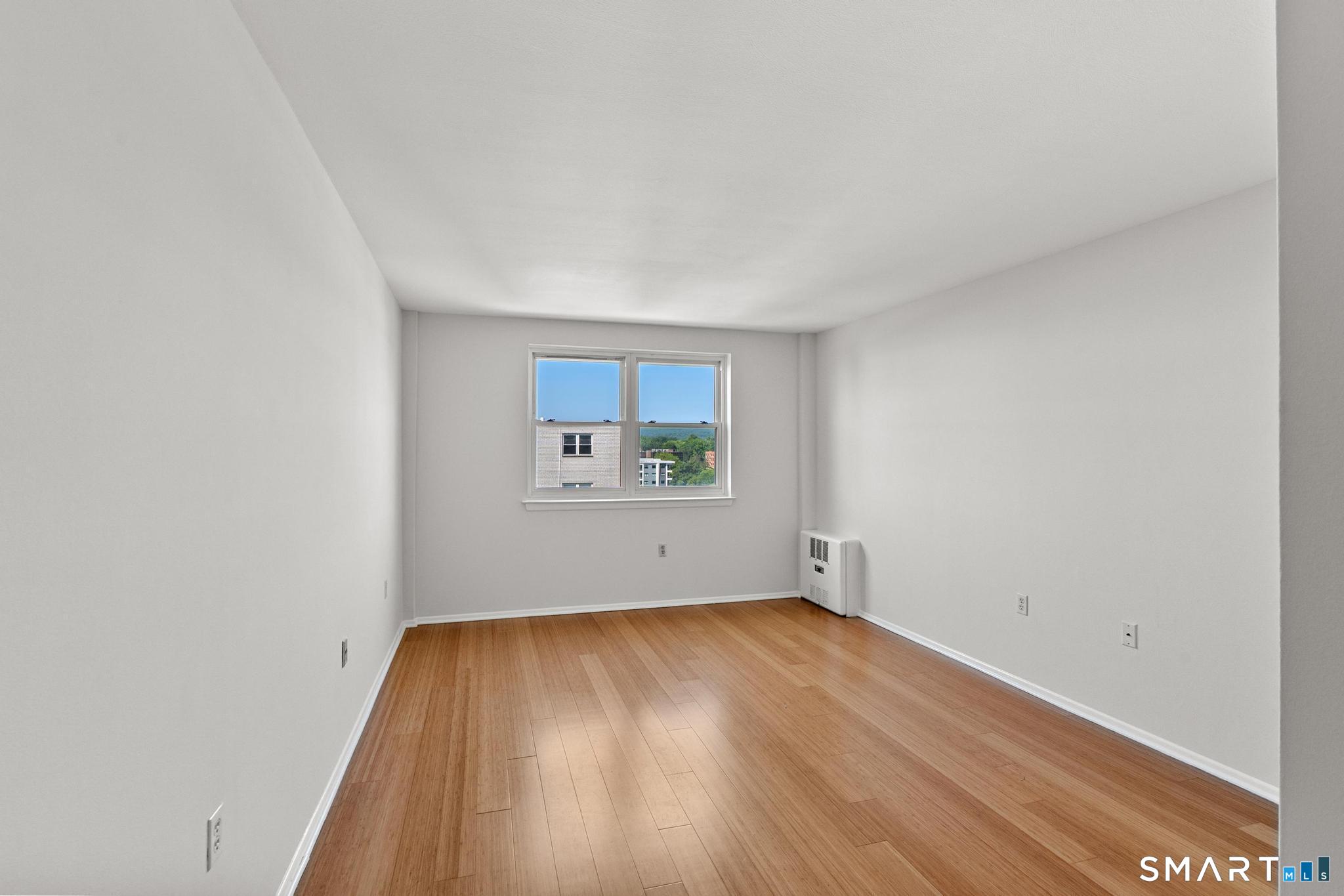 887 Farmington Avenue West Hartford CT 06119