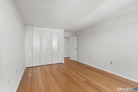 887 Farmington Avenue West Hartford CT 06119
