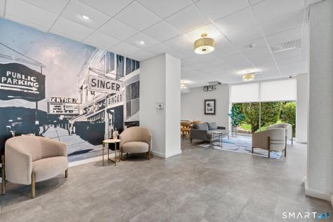 887 Farmington Avenue West Hartford CT 06119