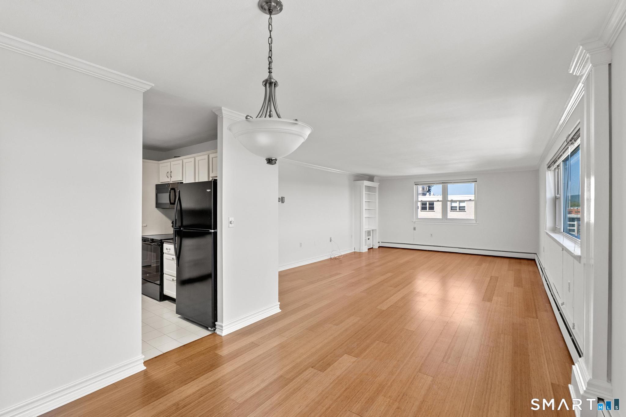 887 Farmington Avenue West Hartford CT 06119