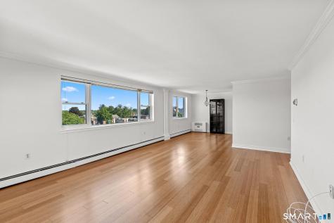 887 Farmington Avenue West Hartford CT 06119