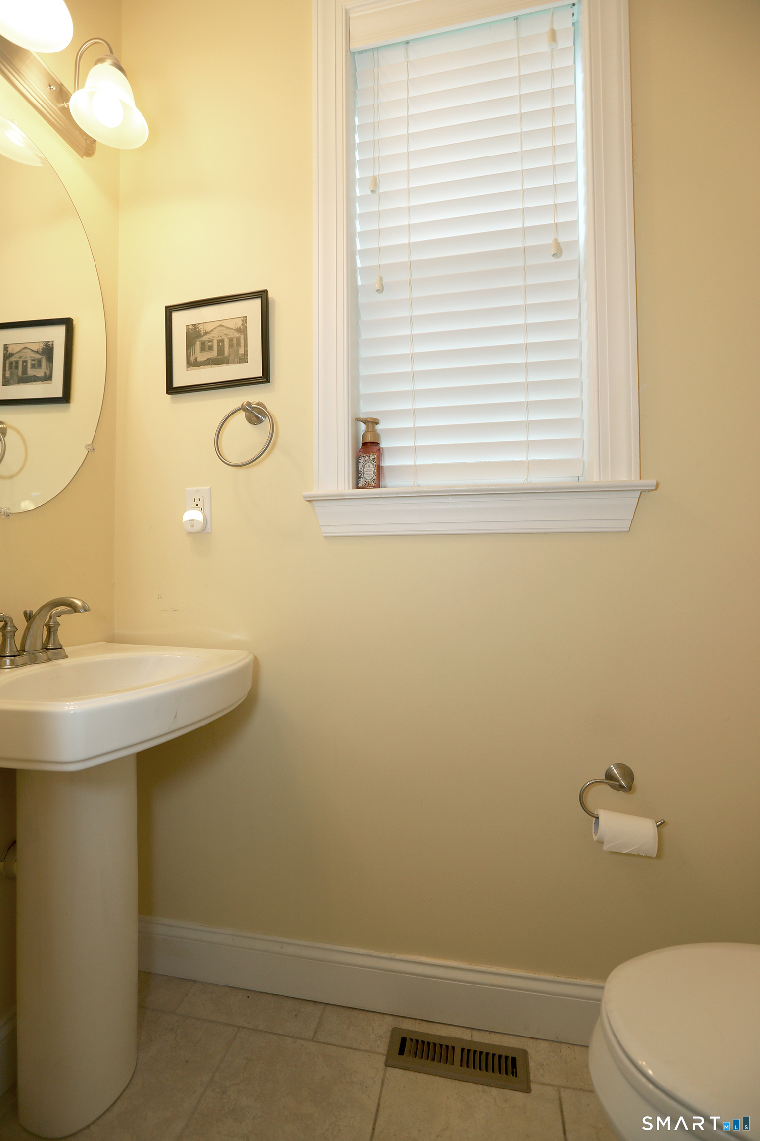 42 Marble Faun Lane Windsor CT 06095