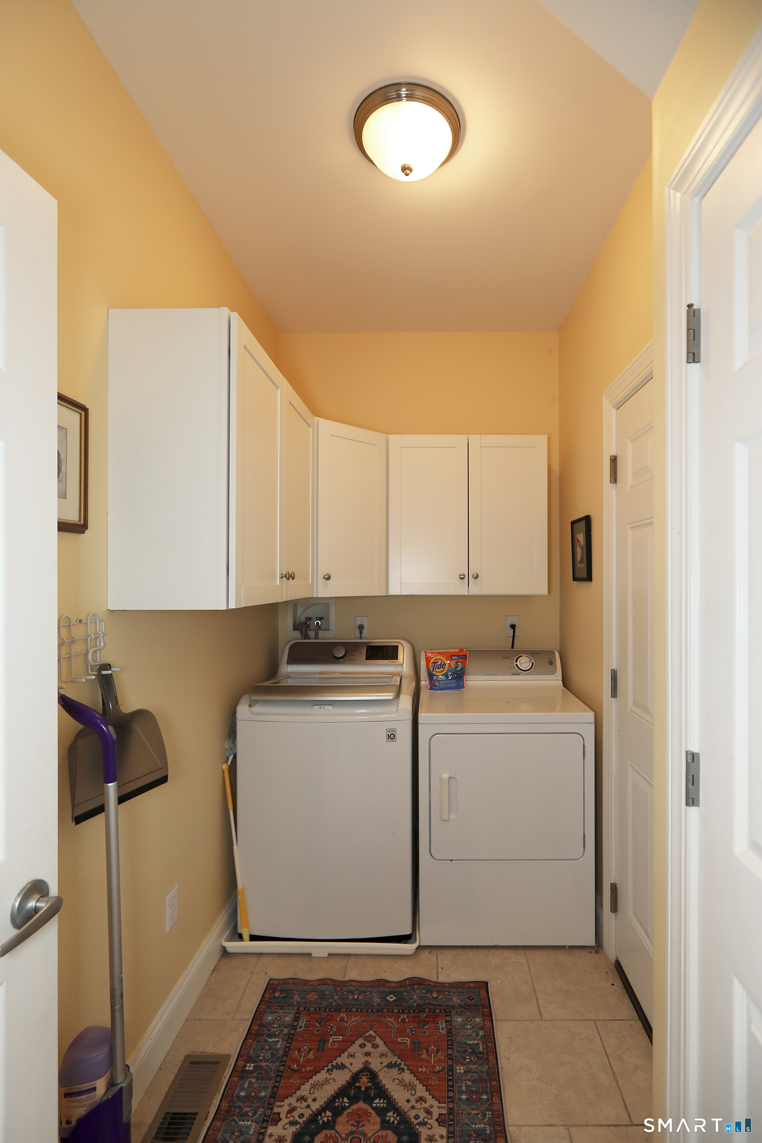 42 Marble Faun Lane Windsor CT 06095