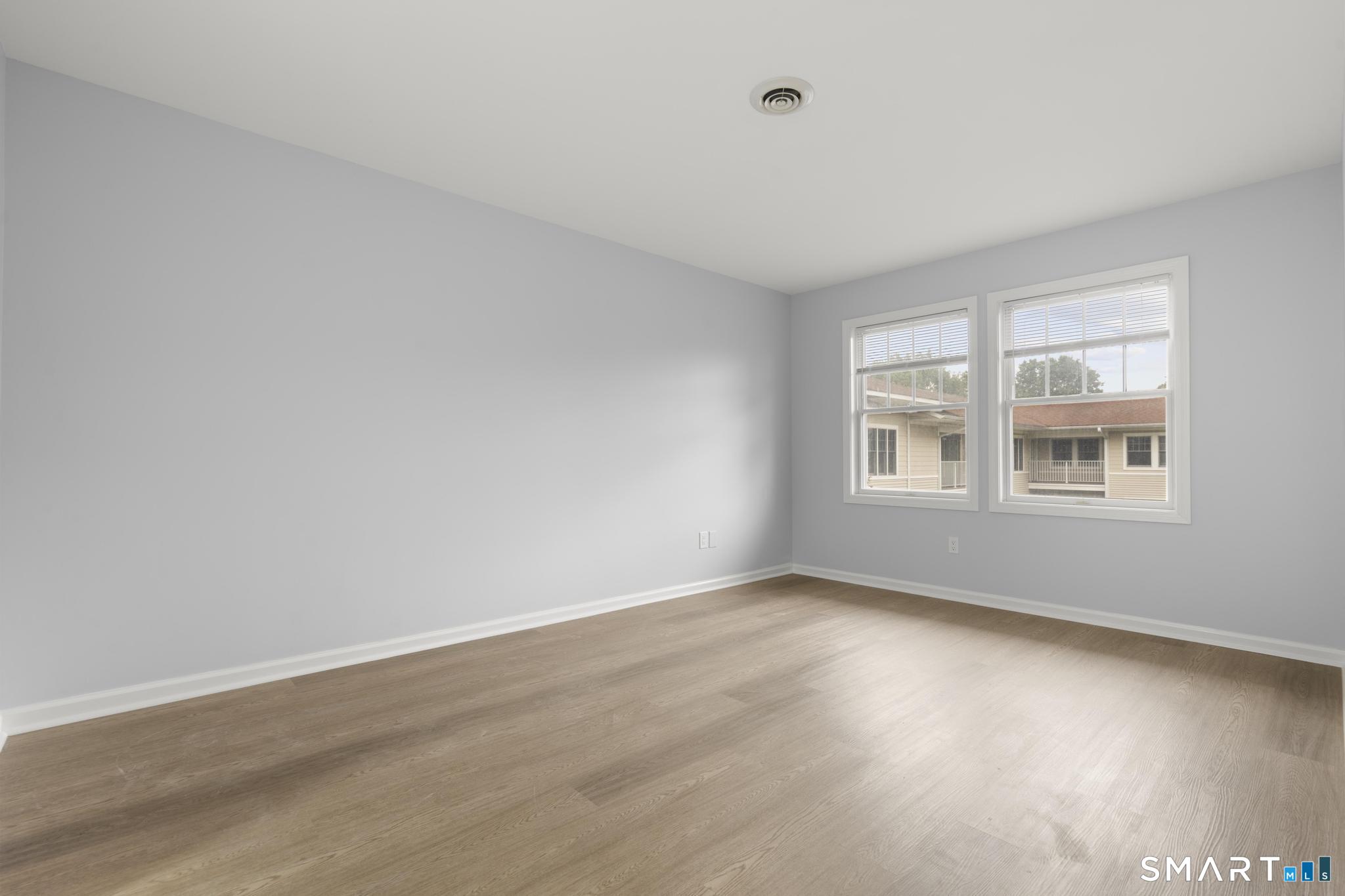 468 Main Street East Lyme CT 06357