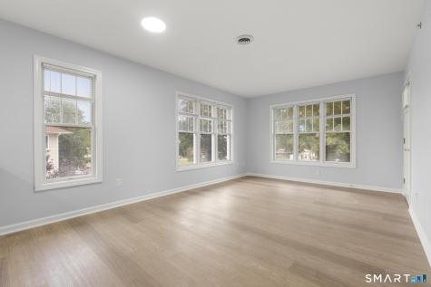 468 Main Street East Lyme CT 06357