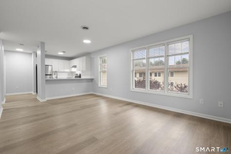 468 Main Street East Lyme CT 06357
