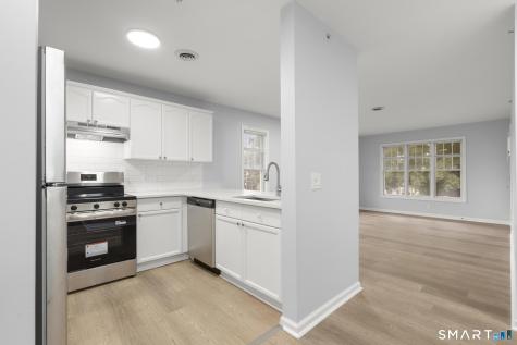 468 Main Street East Lyme CT 06357