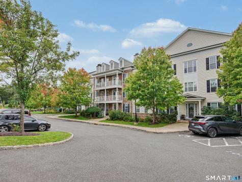 1 Rivington Way Danbury CT 06810
